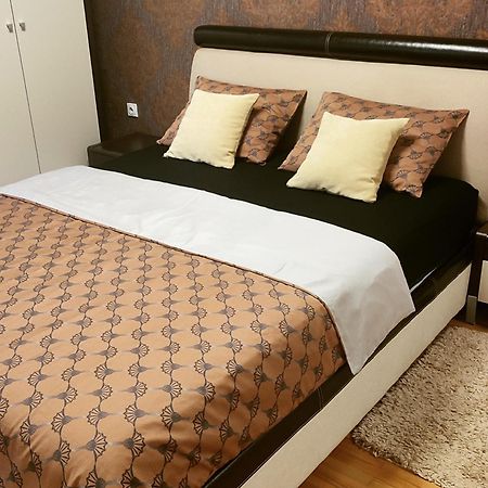Apartman Jana Bijeljina Zewnętrze zdjęcie